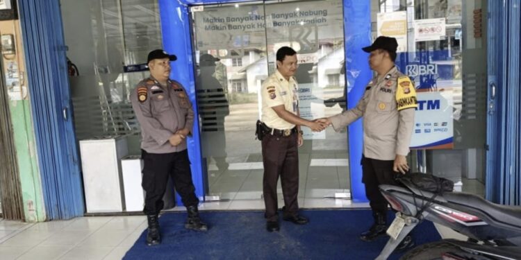 Polsek Pangkalan Lesung Gelar Patroli Dialogis, Antisipasi Kejahatan C3