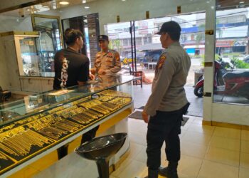 Patroli KRYD Polsek Pangkalan Kuras, Polisi Cegah Kejahatan C3 di Sorek Satu