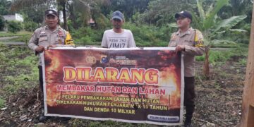 Polsek Kuala Kampar Sosialisasikan Maklumat Kapolda Riau, Warga Dihimbau Antisipasi Karhutla