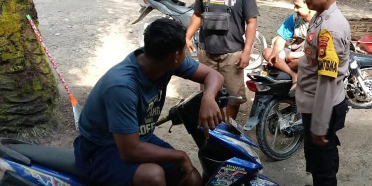 Sambang Warga, Polisi Himbau Masyarakat Jaga Harkamtibmas dan Waspada Hoaks