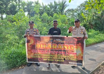 Polsek Kuala Kampar Sosialisasikan Larangan Karhutla ke Masyarakat