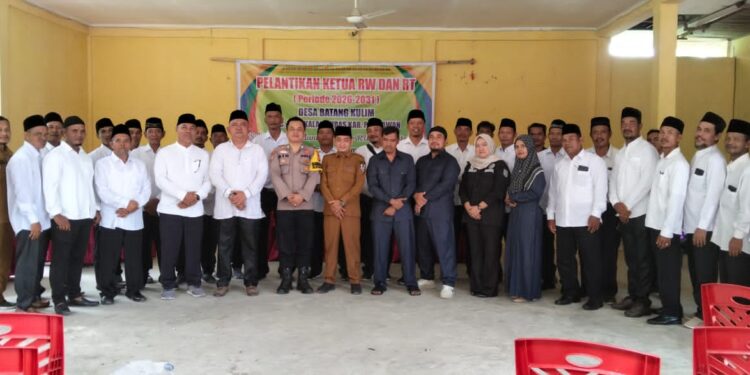 Sebanyak 20 RT di Batang Kulim Resmi Dilantik, Ini Pesan Kepala Desa