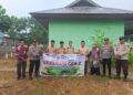 Polsek Kuala Kampar Tanam Bibit Mangga Dukung Program Kapolda Riau