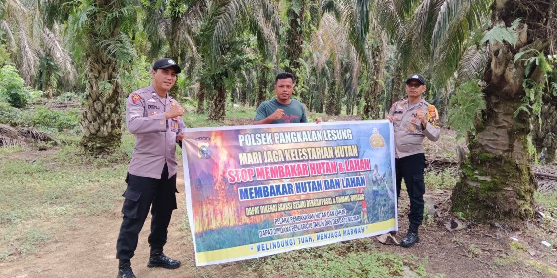 Polsek Pangkalan Lesung Patroli Karhutla, Sosialisasikan Larangan Membakar Lahan