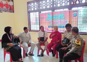 Jumat Curhat Polsek Pangkalan Kerinci, Warga Usulkan Aktifkan Siskamling dan Pembinaan Remaja