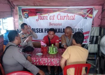 Gelar Jum’at Curhat, Warga Minta Polisi Patroli Ditingkatkan Cegah Kenakalan Remaja