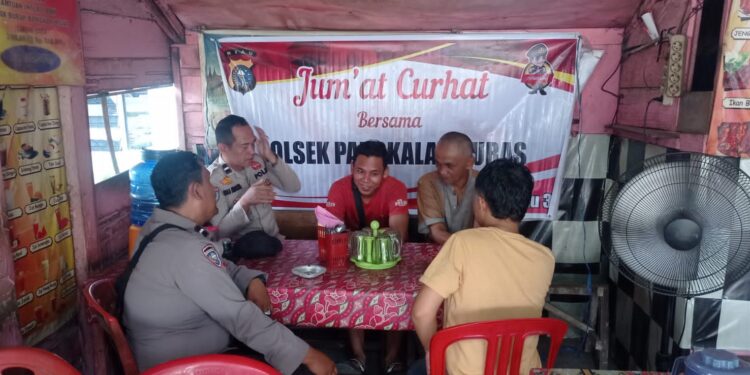 Gelar Jum’at Curhat, Warga Minta Polisi Patroli Ditingkatkan Cegah Kenakalan Remaja