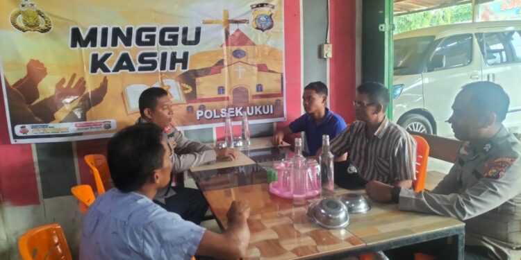 Polsek Ukui Gelar Minggu Kasih dan Patroli Gereja, Serap Aspirasi Warga hingga Jaga Ibadah Tetap Aman