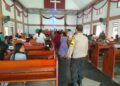 Polisi Hadiri Ibadah Minggu Kasih di HKBP Rogate, Sampaikan Pesan Kamtibmas