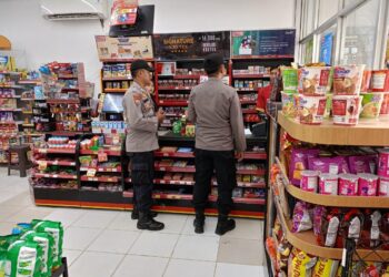 Polsek Pangkalan Lesung Gelar Patroli Dialogis Antisipasi C3 di Pusat Keramaian