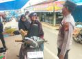 Polisi Turun Langsung ke Jalan, Patroli Humanis Polsek Ukui Jaga Kamtibmas, Warga Diedukasi di Tengah Aktivitas Pagi
