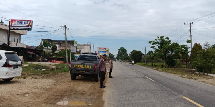 Polsek Pangkalan Lesung Gelar Patroli Rutin, Antisipasi Kecelakaan di Jalintim