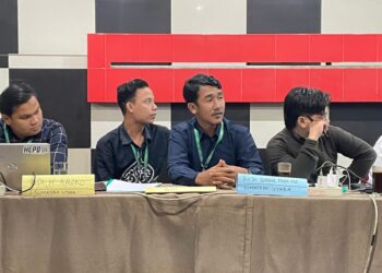 IInstitusionalisasi Kekuasaan Dan Evolusi Sistem Pemerintahan Dari Kerajaan Hingga Struktur Politik Modern