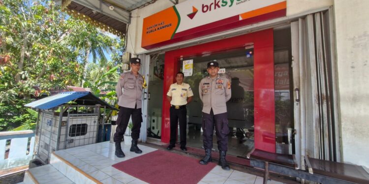 Polsek Kuala Kampar Gelar Patroli KRYD, Antisipasi Kejahatan C3 di Objek Vital dan Pertokoan