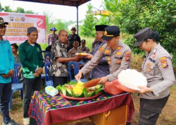 Diawali Doa Bersama, Pembangunan Jembatan Presisi Polri di Ukui Dikerjakan, Warga Sambut Antusias