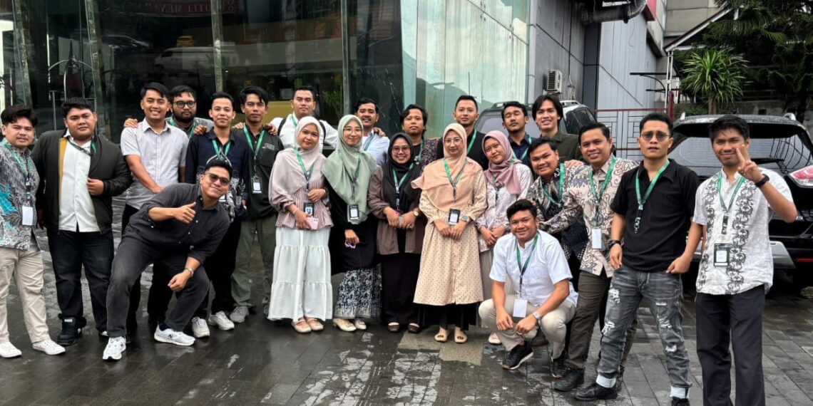 Wujud Kepedulian Sesama, Peserta LK III Badko HMI Sumut Gelar Aksi Berbagi