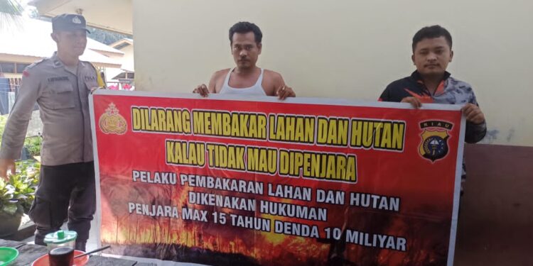 Polsek Langgam Gencarkan Sosialisasi Larangan Karhutla di Desa Segati