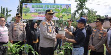 Polres Kampar Gelar “Goes To Campus” di STIE Bangkinang, Tanam 50 Pohon untuk Peduli Lingkungan dan Cegah Karhutla