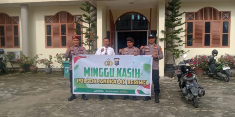 Ibadah Minggu Kasih, Polsek Pangkalan Kerinci Ajak Jemaat Jaga Kamtibmas dan Tangkal Hoaks