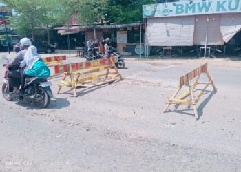 Jalan Rusak Di Wilayah Kerja PT PGE Disorot, Warga Nilai Abai Terhadap Keselamatan Publik