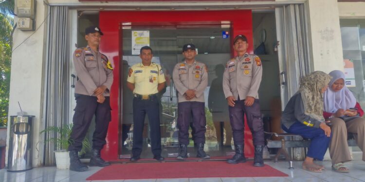 Polsek Kuala Kampar Gelar KRYD, Patroli Objek Vital dan Pertokoan