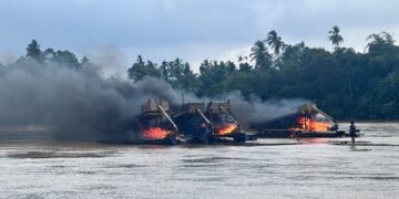 Polsek Cerenti Tertibkan PETI Dompeng di Sungai Kuantan 11 Rakit Dimusnahkan