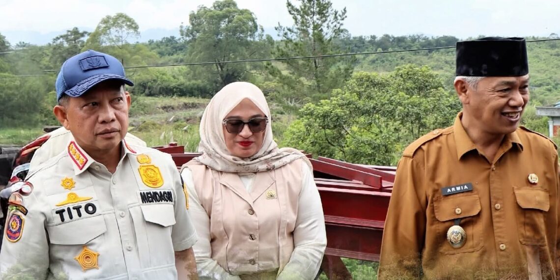 Wakil Ketua II DPRK Susilawati Turut Dampingi Mendagri RI Tinjau Lokasi Bencana