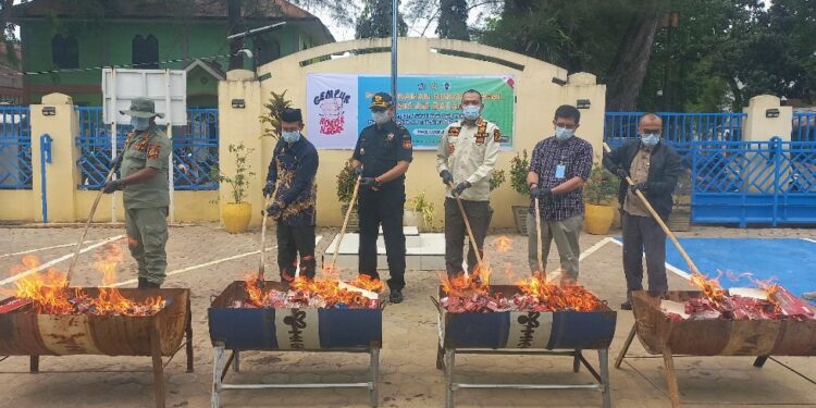 Gempur Rokok Ilegal, Bea Cukai Langsa Musnahkan 545.452 Batang Rokok Ilegal Senilai Rp1.29 Miliar