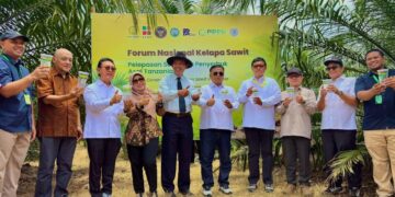 Dorong Produktivitas Sawit, Holding Perkebunan Nusantara melalui PalmCo Uji Serangga Penyerbuk Unggul Asal Tanzania