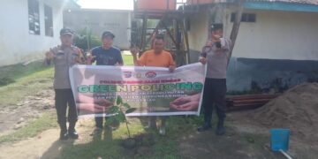 Dukung Green Policing, Polres Pelalawan Tanam Bibit Pohon di Pangkalan Kuras