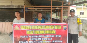 Polsek Langgam Sosialisasikan Larangan Karhutla ke Warga Desa Segati