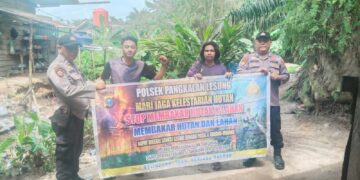 Polsek Pangkalan Lesung Patroli Karhutla, Sosialisasikan Larangan Pembakaran Hutan ke Warga