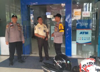 Patroli Dialogis, Polsek Pangkalan Lesung Antisipasi Kejahatan C3 di Sejumlah Titik Rawan