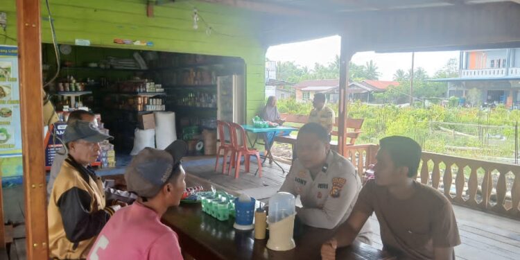 Polsek Kuala Kampar Gelar Jumat Curhat, Sosialisasikan Ketahanan Pangan dan Bahas Kenakalan Remaja