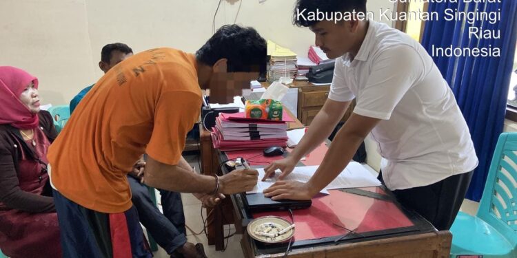 POLSEK KUANTAN MUDIK FASILITASI RESTORATIVE JUSTICE (RJ) KASUS PENCURIAN KELAPA SAWIT