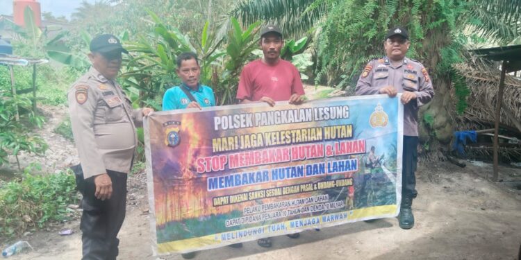 Polsek Pangkalan Lesung Intensifkan Patroli Karhutla dan Sosialisasi Larangan Membakar Lahan