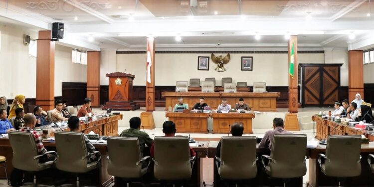 DPRK Aceh Tengah Gelar Rapat Dan Penyusunan Jadwal Pansus Penanganan Bencana