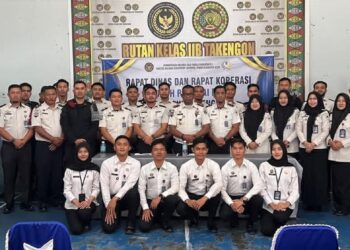 Pimpin Rapat, Karutan Takengon Tekankan Integritas Dan Kesejahteraan Pegawai