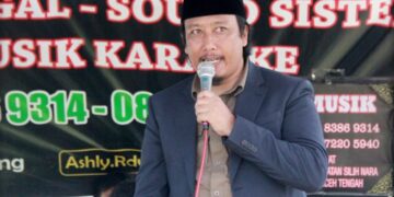 Fahrijal Kasir Hadiri “Munyerahni Murid Ari Teungku Guru Ku Urang Tue” SMPN 23 Takengon
