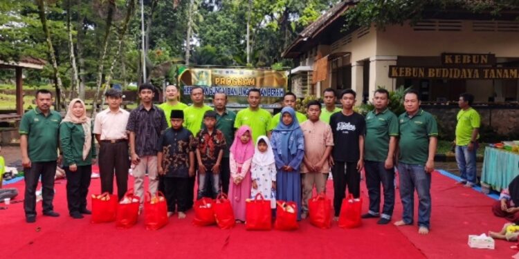 Holding Perkebunan Nusantara Rayakan May Day dengan Aksi Sosial di PTPN I Regional 5  