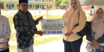 Dayah Asaasul Huda Aceh Timur Terima Bantuan Kitab dari PTPN IV Regional VI